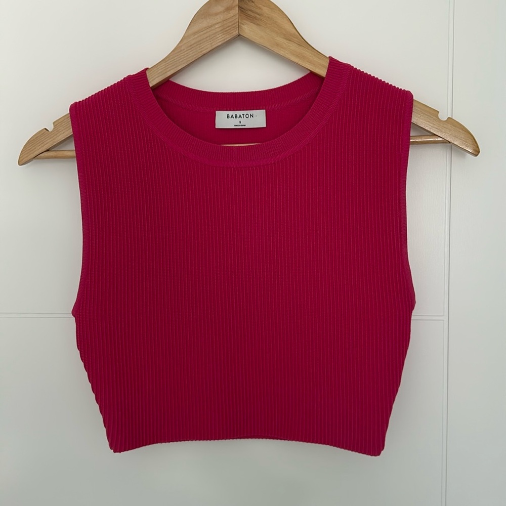 Gorgeous Babaton Sculpt Muscle Top